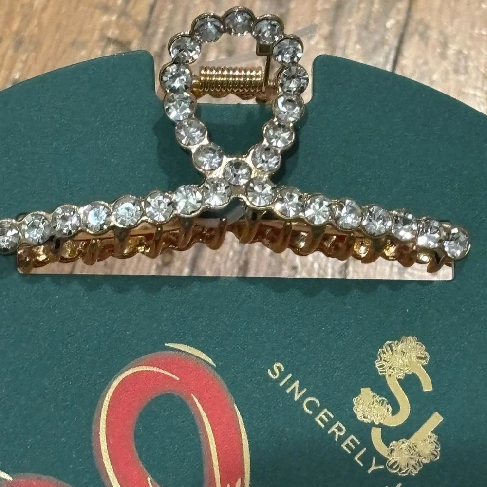 NWT Sincerely Jules Hair Clip Set with Crystals and Pearls